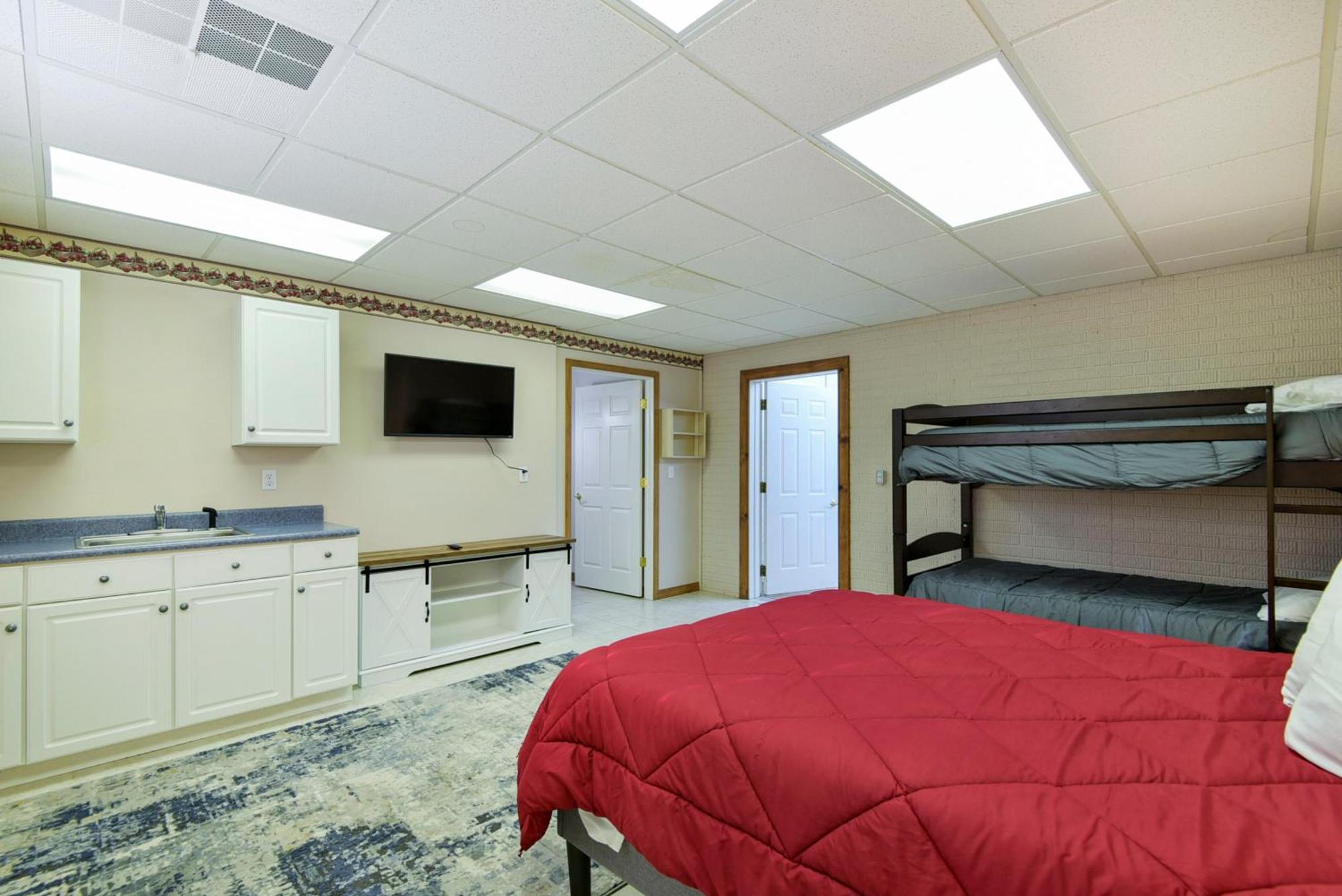 5 Bedroom Vacation Home Next To Silver Dollar City Branson Exterior photo